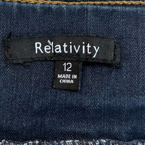 Relativity Dark Wash Pull-On Jeans 12 - Picture 3 of 5
